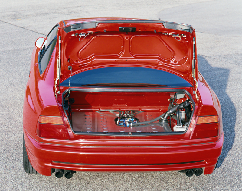 Illustration for article titled The Confusing History of the Greatest V12 BMW Never Built